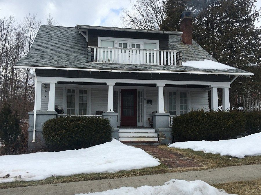 1st image of 82 Grace Ave