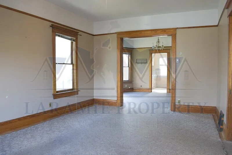 4 bed, 2.0 bath, 1812 sqft, $2,200 — Photo 4