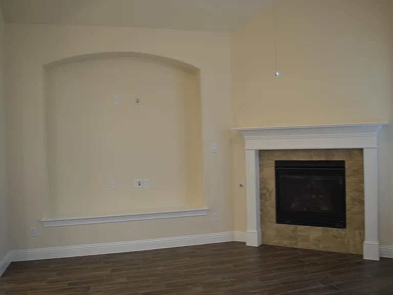 127 Iris Dr — Photo 33