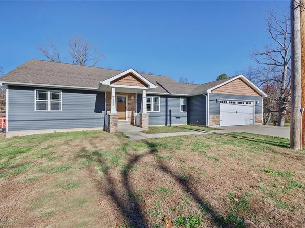 11619 Spring Town Rd, Mineral Point, MO 63660