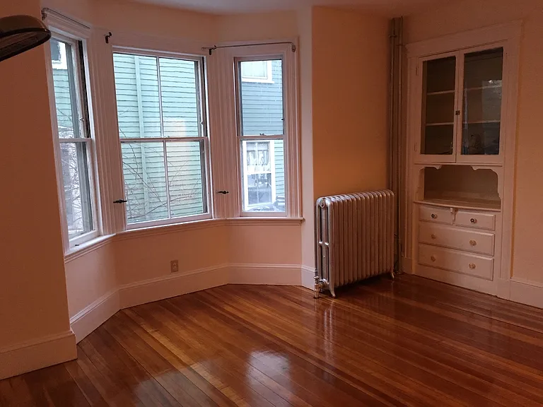7 Burr St #1 — Photo 7