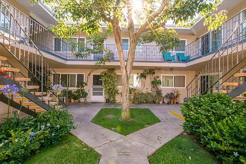 343 Palm Ave Photo 1