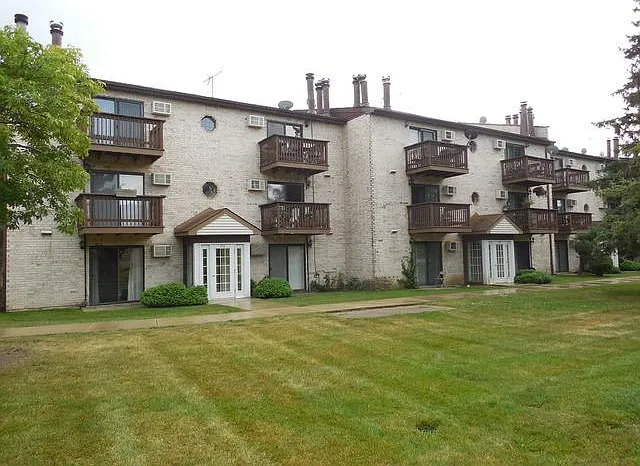 514 E Spruce Dr #3A — Photo 1