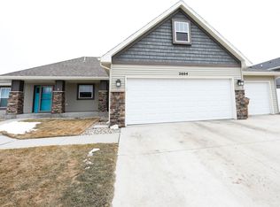 2604 20th St NW, Minot, ND 58703