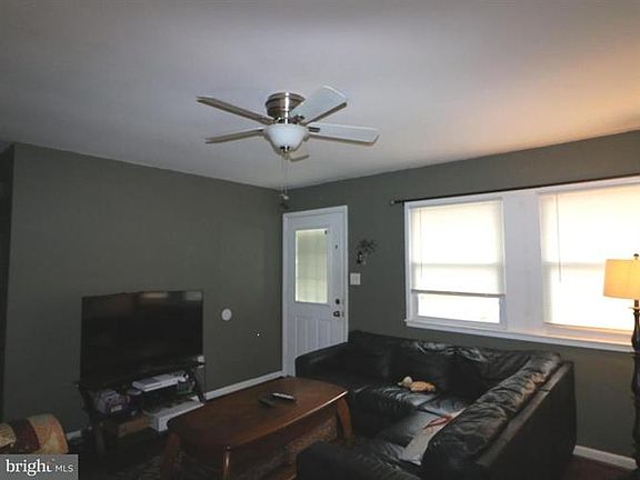 5th image of 4131 Hoffman Dr