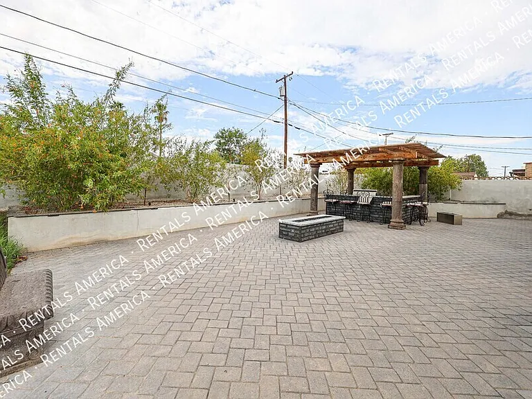347 E La Mirada Dr — Photo 37