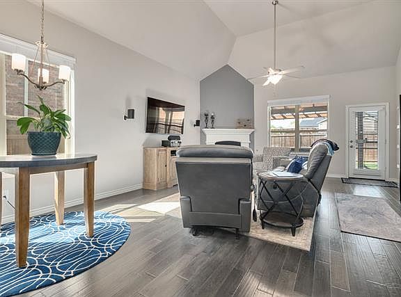 5th image of 709 Lake Sierra Way