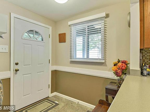 4th image of 5840 Jacksons Oak Ct