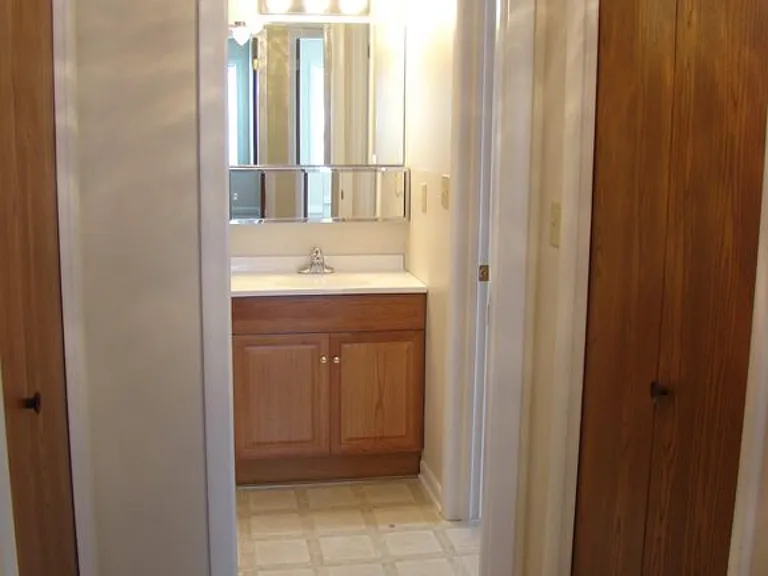 1408 Bradley Dr #L-312 — Photo 9