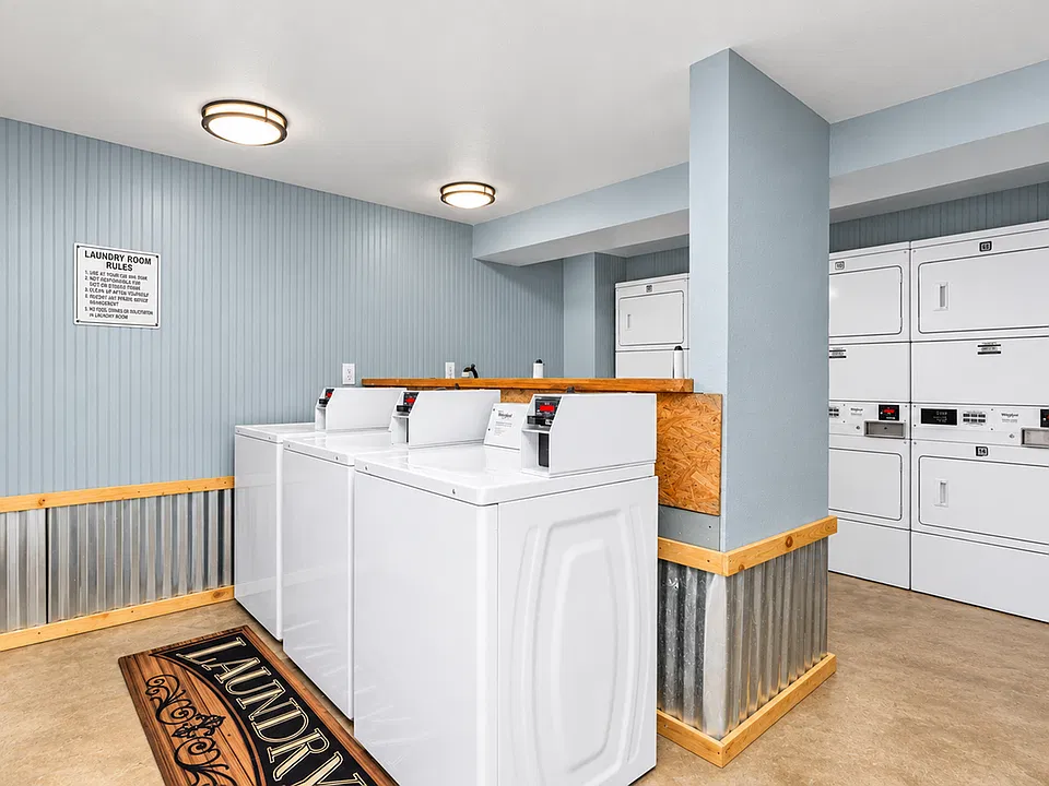 Jenn Station Apartments