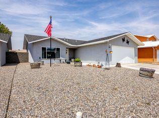 305 Valle Bonita Dr, Farmington, NM 87401