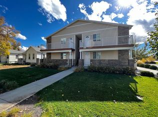 East6th203 (KC-AM), Cheyenne, WY 82007