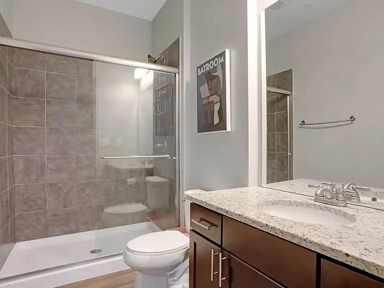 570 S Front St #110 — Photo 8