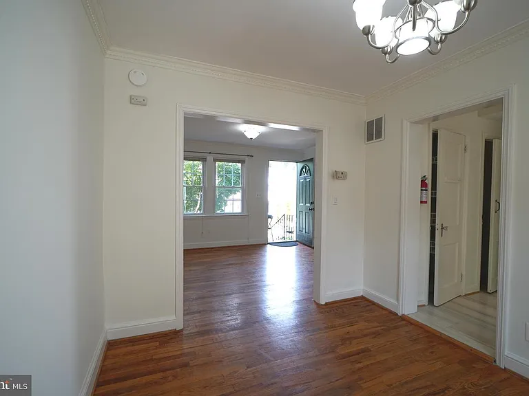 2161 N Brandywine St — Photo 5