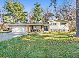 1505 Valley View Dr, Niles, MI 49120