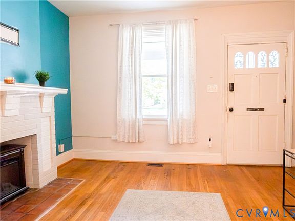 4th image of 526 Montvale Ave