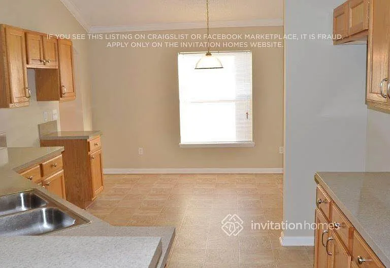 9294 Thunderbolt Dr — Photo 5