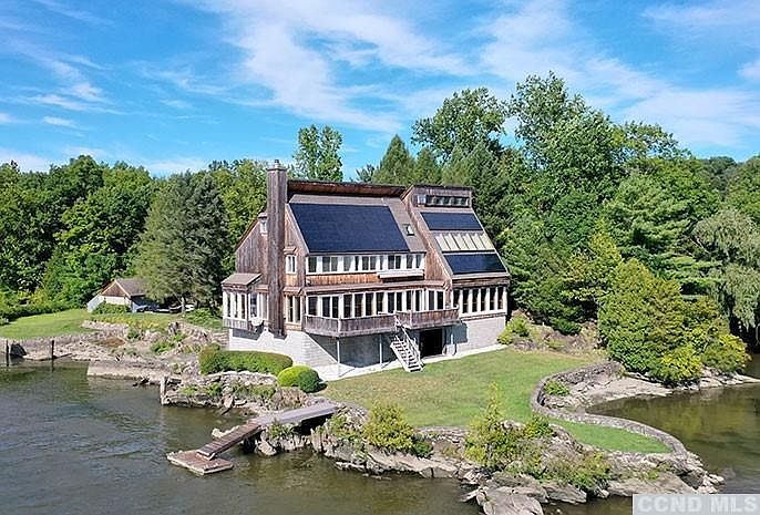 1st image of 16 Poppinga Ln