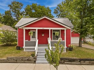 2015 4th St, Eau Claire, WI 54703