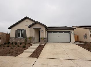 1601 Bloom Ave, Clovis, CA 93619