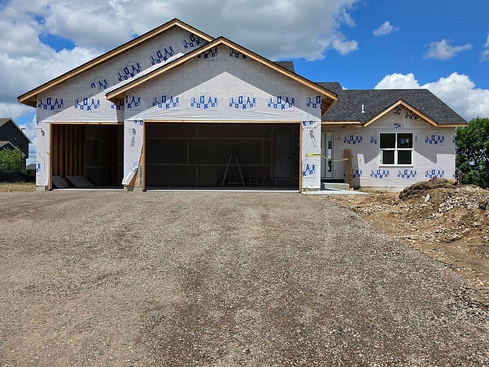 2nd image of 698 Ridgewood Ln