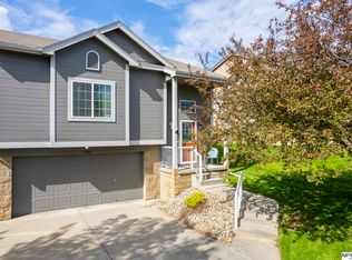 1006 Gold Coast Rd, Papillion, NE 68046