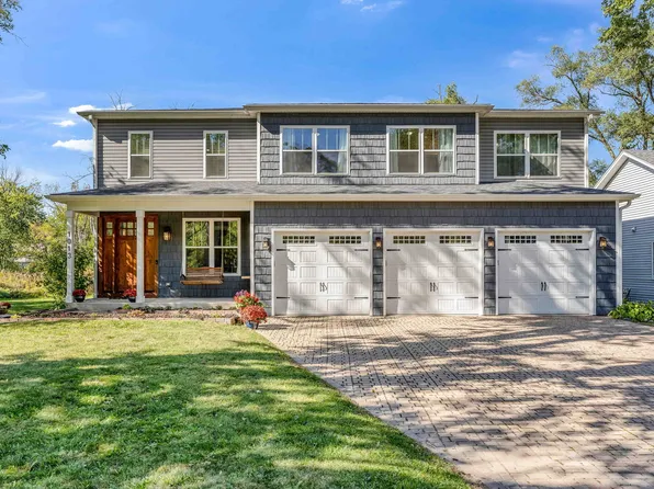 1013 Harrison Ave, Wauconda, IL 60084