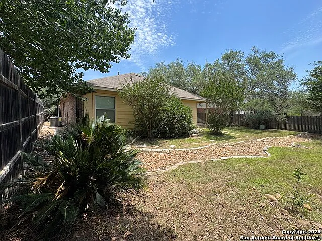 20502 Wild Springs Dr — Photo 33