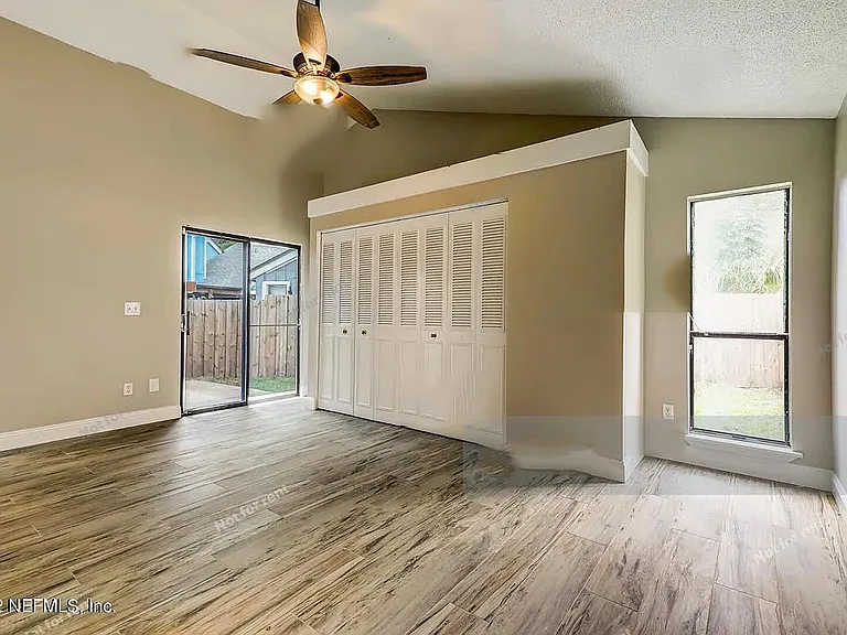 8167 Libra Ct — Photo 11