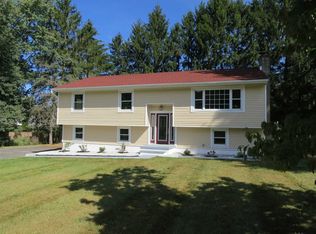 39 Richards Blvd, Poughkeepsie, NY 12603