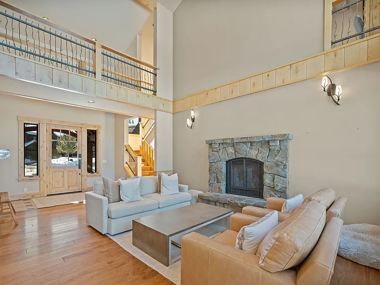 9353 Heartwood Dr — Photo 16