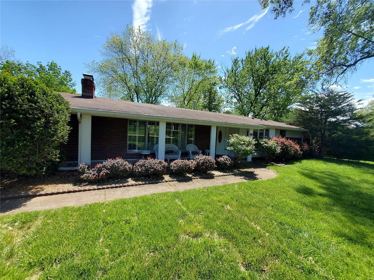 9818 Barrington Dr photo 1