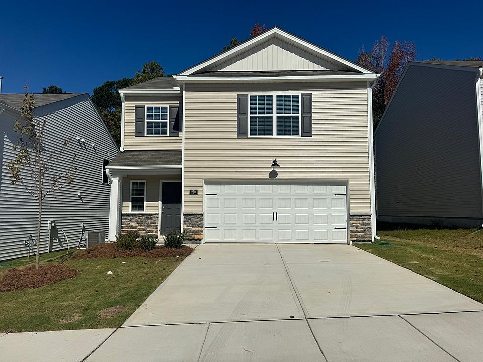 1st image of 210 Palm Dr