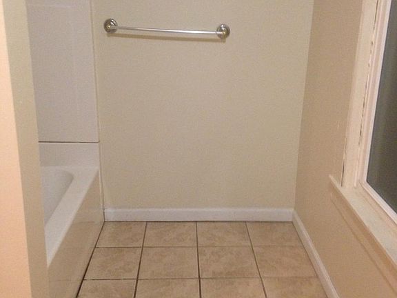 5th image of 443 S Prospect St APT 1