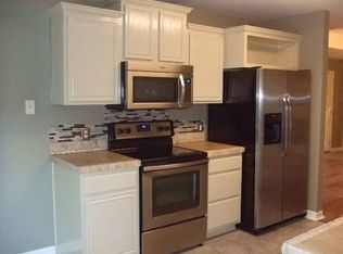 921 Zachary St, Centerton, AR 72719