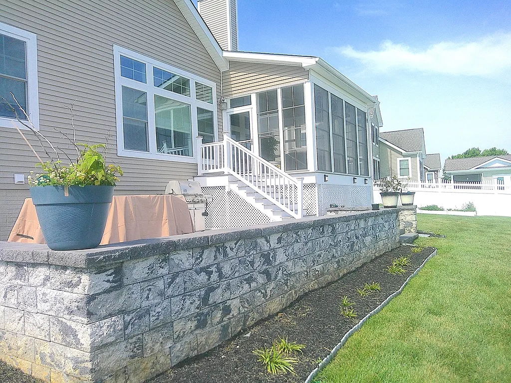 4 bed, 4.0 bath, 4700 sqft, $4,500 — Photo 3