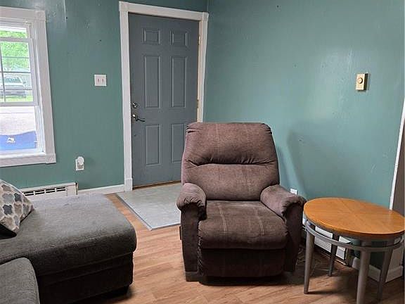 5th image of 229 N Vine St
