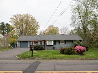 170 Ridgewood Rd, Middletown, CT 06457