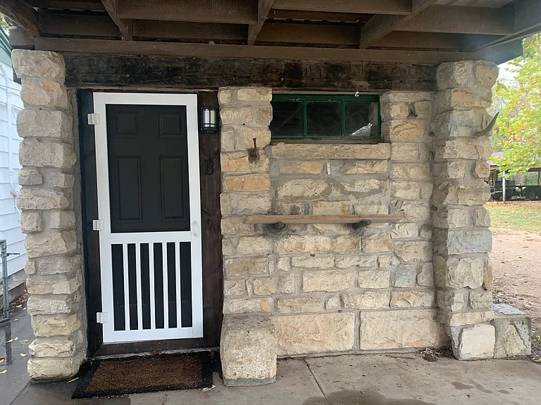 204 W Harrell St #B — Photo 1