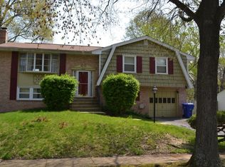 2905 Sandwich Dr, Waldorf, MD 20601