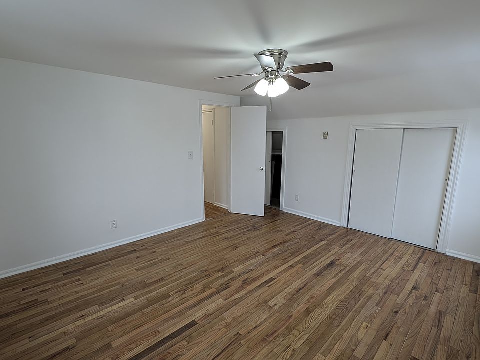 1st image of 550 E 3rd Ave