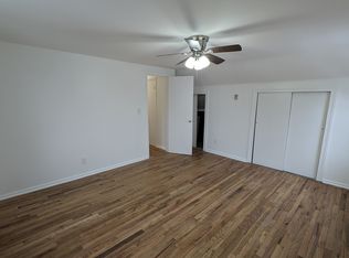 550 E 3rd Ave, Roselle, NJ 07203