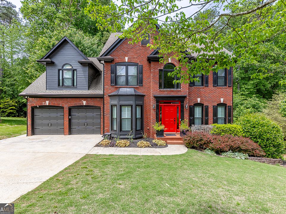 1st image of 755 Braidwood Cv NW