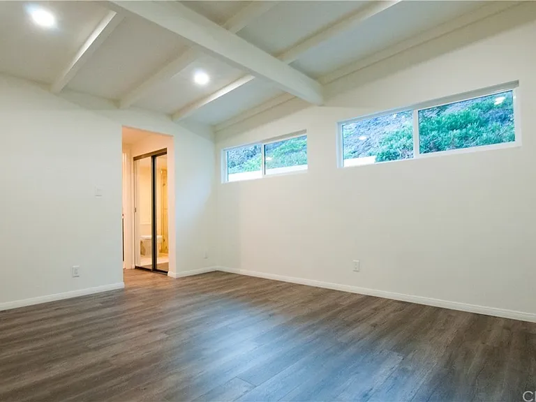 5113 Zakon Rd — Photo 6