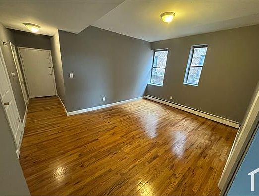 2nd image of 246 Roseville Ave APT B4