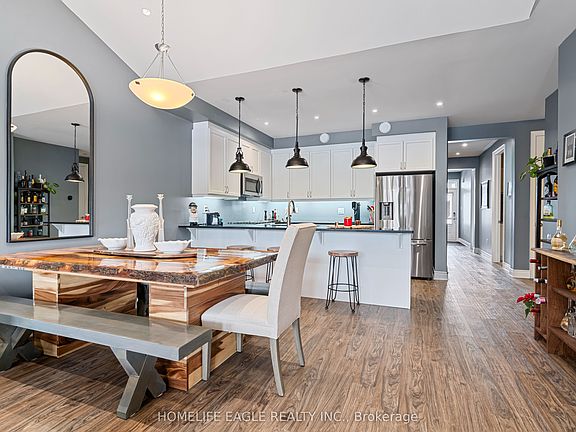 5th image of 2962 Murphy Pl