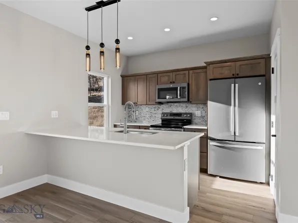 613 N L St, Livingston, MT 59047