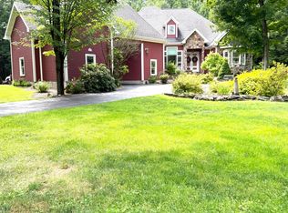 55 Creek Rd, Champlain, NY 12919