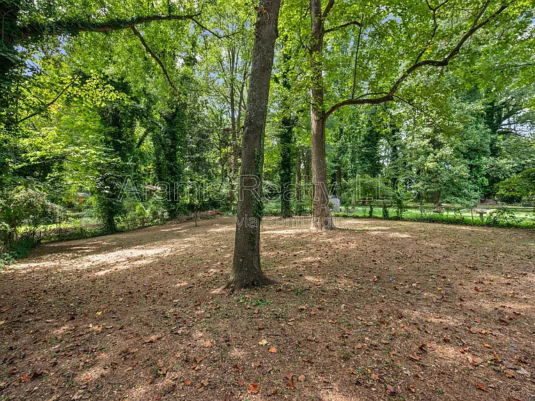 305 Banberry Dr SE — Photo 16