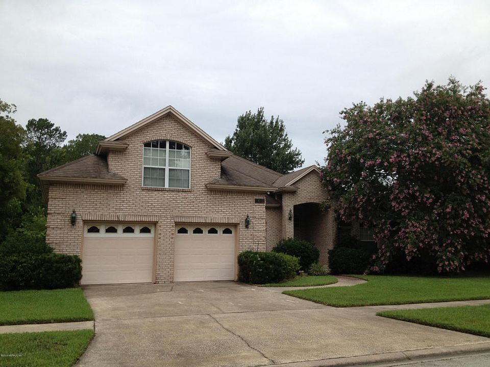 1st image of 8612 Pebble Creek Ln